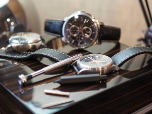 Read more about the article Ketahui Syarat Pegadaian Jam Tangan Branded